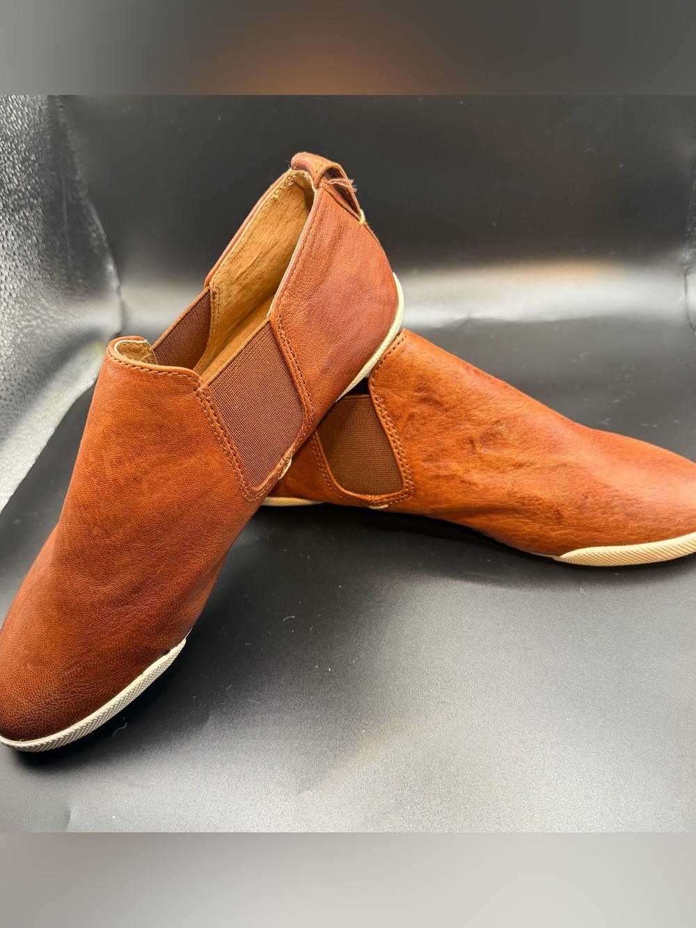 Frye Women’s Leather Melanie Slip on Shoes. Size 7M. New without tags - Picture 3 of 9
